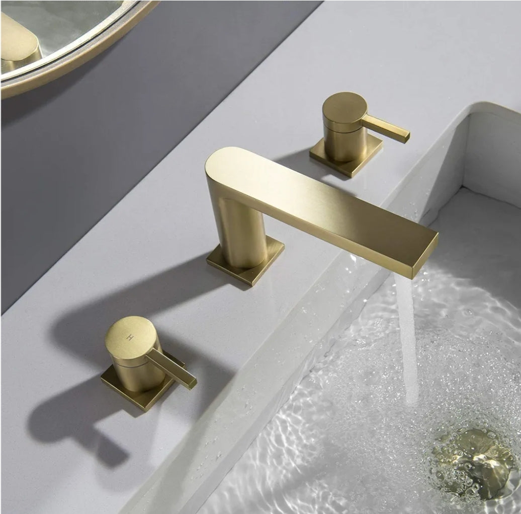 MEZCLADORA LUXURY DE BAÑO CON BOQUILLA MODERNA